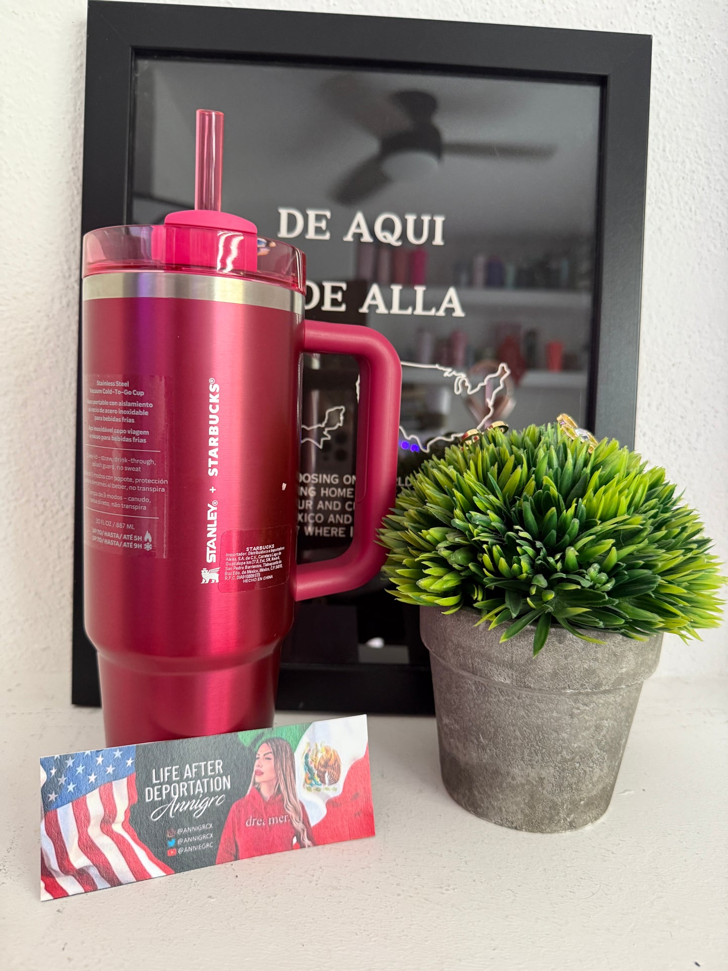 Fuschia Pink 30oz Sbux Stanley
